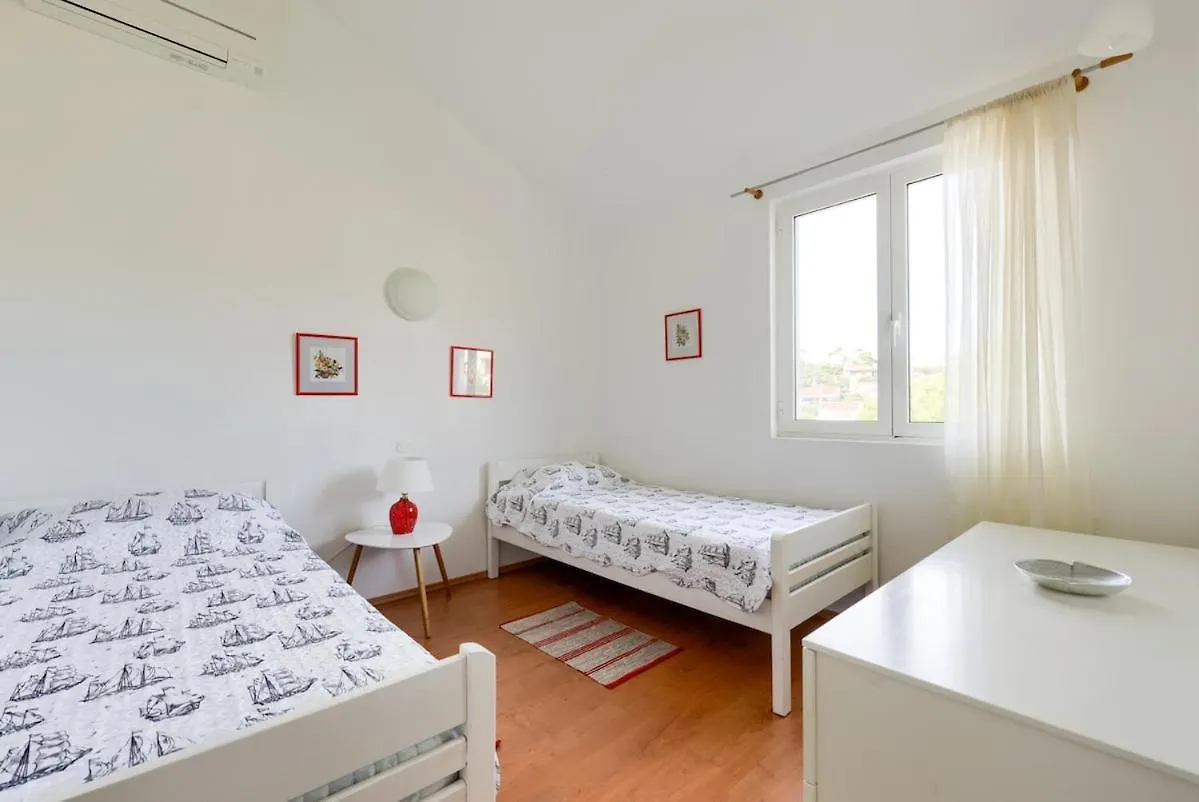 Beautiful Sea View Apartment Zverinac