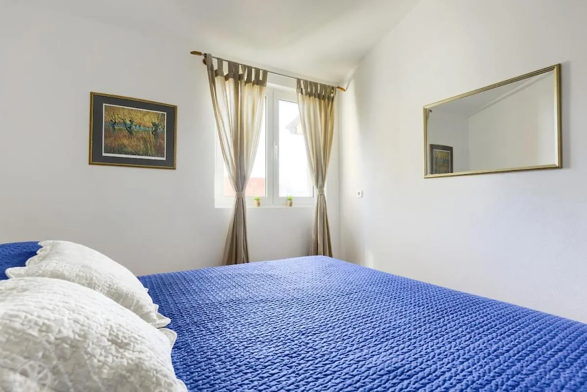 Beautiful Sea View Apartment Zverinac Croatia