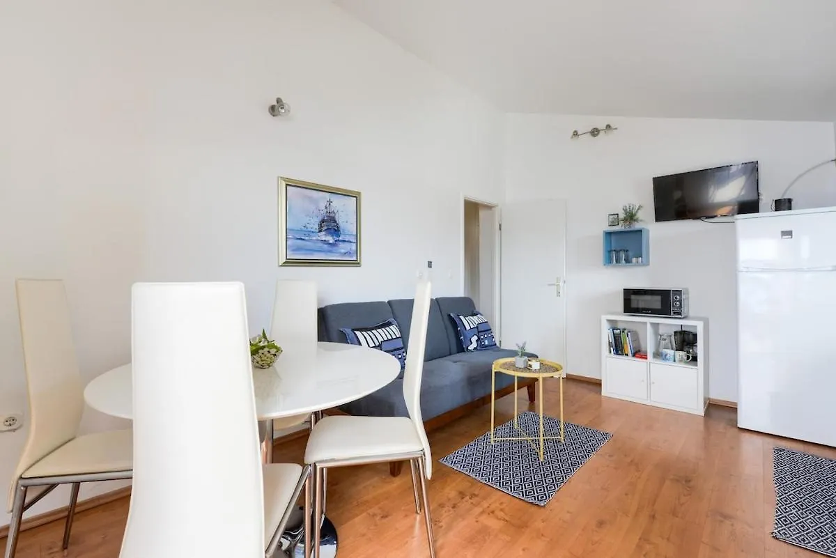 Beautiful Sea View Apartment Zverinac Croatia