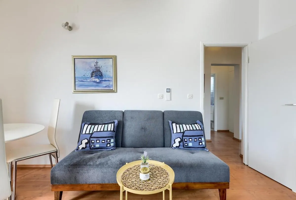 Beautiful Sea View Apartment Zverinac