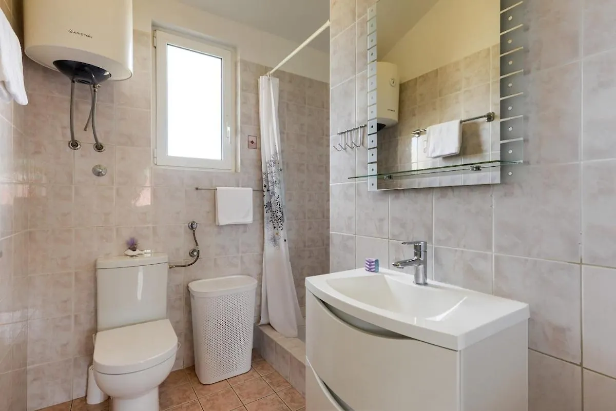 Beautiful Sea View Apartment Zverinac