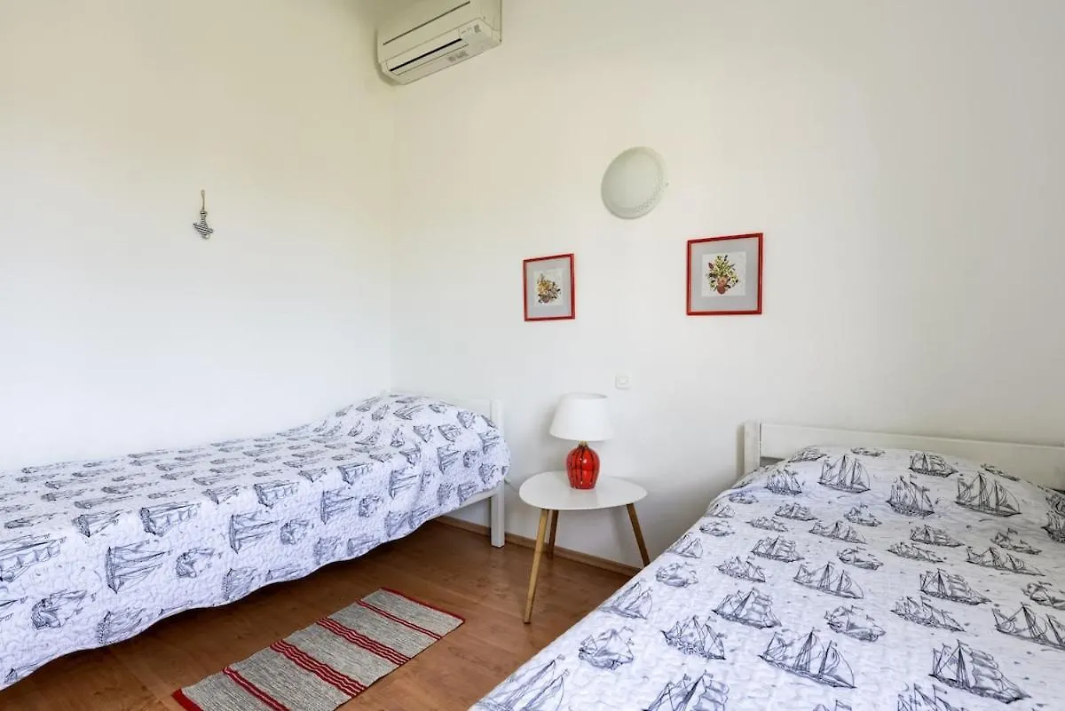Beautiful Sea View Apartment Zverinac Croatia